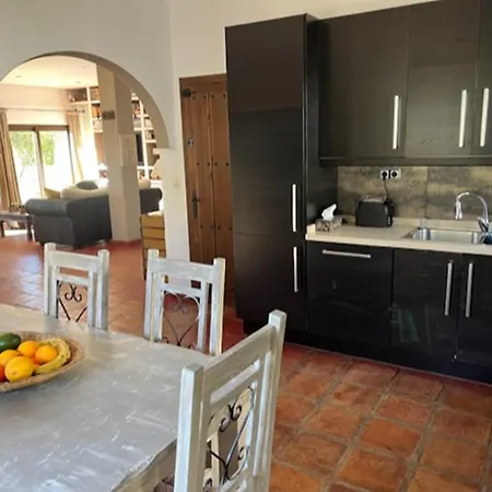Superb In A Beautiful Location Arenas (Malaga)