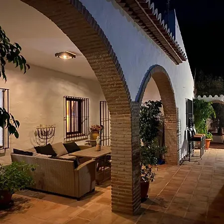 Villa Superb In A Beautiful Location Pedro Abad
